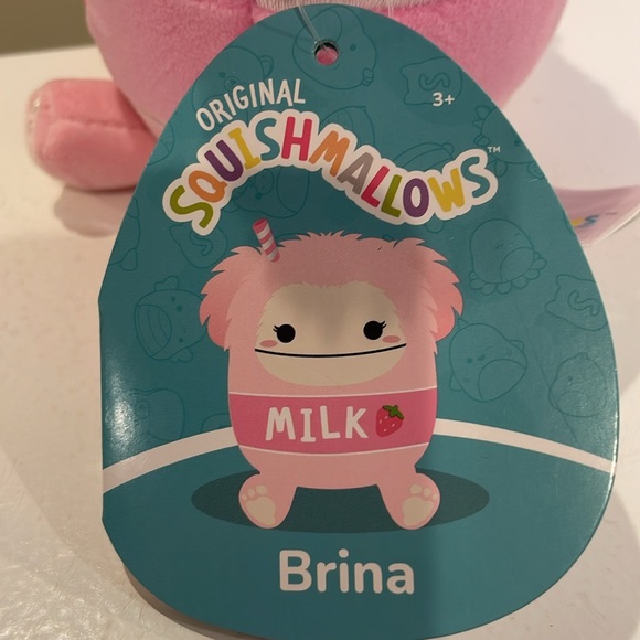 NWT 5” Brina the Strawberry Milk 🍓 Bigfoot Squishmallow - Epic Collection - Picture 5 of 6